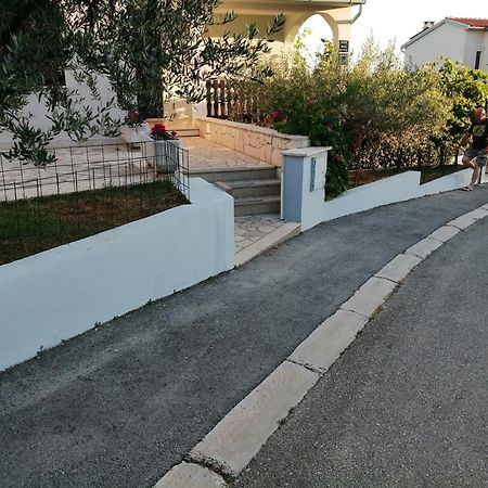 The Blue House Apartment Винкуран Екстериор снимка